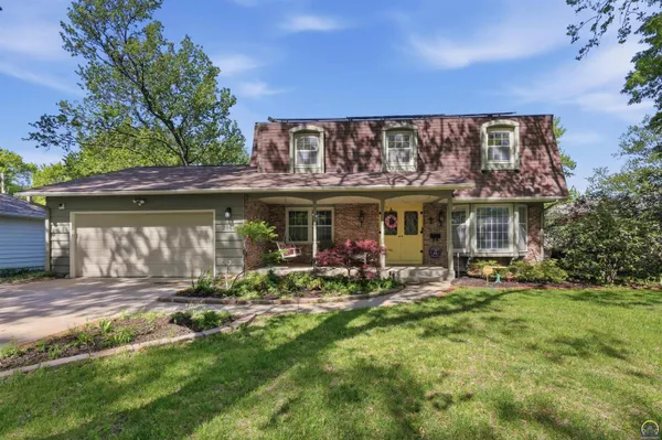 $345,000 | 2865 Southwest Jewell Avenue, Topeka, KS 66611