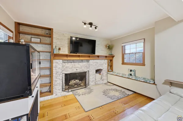 $345,000 | 2865 Southwest Jewell Avenue, Topeka, KS 66611