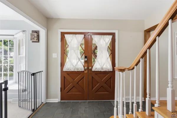 $345,000 | 2865 Southwest Jewell Avenue, Topeka, KS 66611