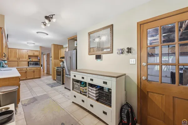 $345,000 | 2865 Southwest Jewell Avenue, Topeka, KS 66611