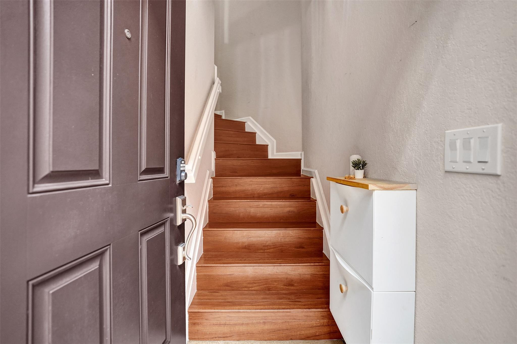 1825 Sonrisa Street Riviera Beach, FL 33404 - Photo 28 of 50 a view of entryway