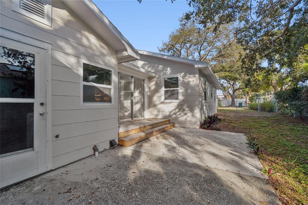 14744 Sunset Drive Largo, FL 33774 - Photo 25 of 43