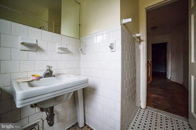 1402 Kirkwood Road Baltimore, MD 21207 - Photo 16 of 24 Interior (General)