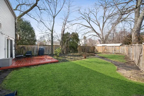 $925,000 | 611 Roger Avenue, Kenilworth, IL 60043