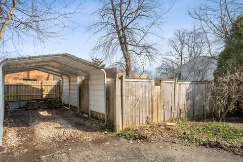 $925,000 | 611 Roger Avenue, Kenilworth, IL 60043