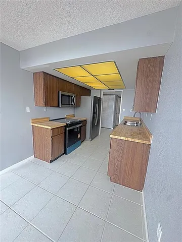 $2,900 | 400 Island Way, Unit 1606, Clearwater Beach, FL 33767