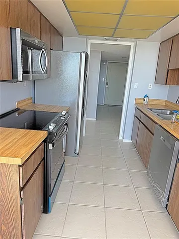 $2,900 | 400 Island Way, Unit 1606, Clearwater Beach, FL 33767