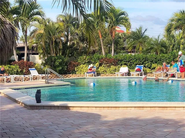 $2,900 | 400 Island Way, Unit 1606, Clearwater Beach, FL 33767