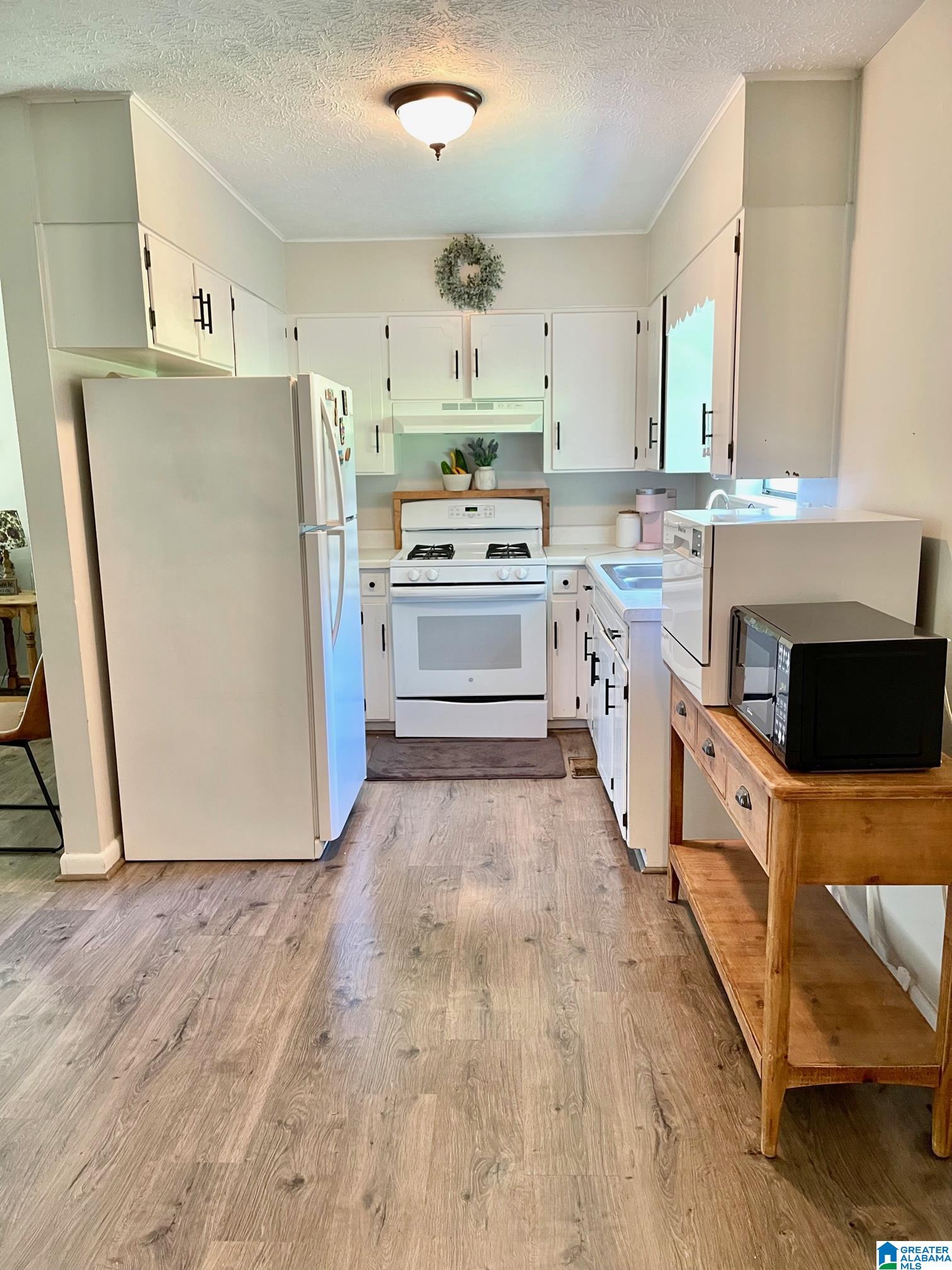 1561 Taylors Chapel Road Eastaboga, AL 36260 - Photo 3 of 8