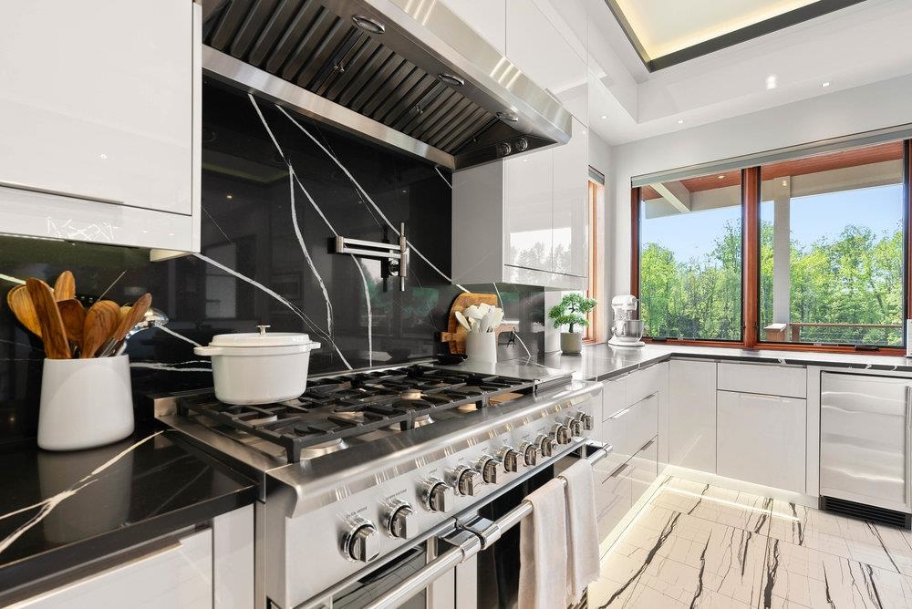 2454 Runion Road Inman, SC 29349 - Photo 11 of 47