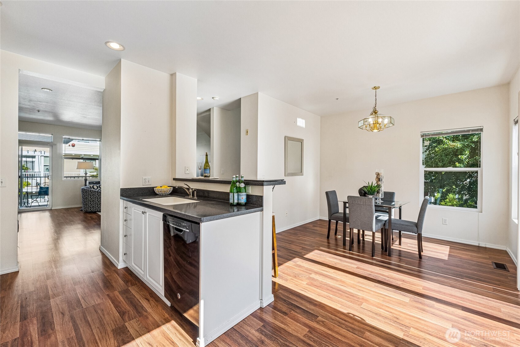 11899 Northeast 163rd Place Bothell, WA 98011 - Photo 14 of 37