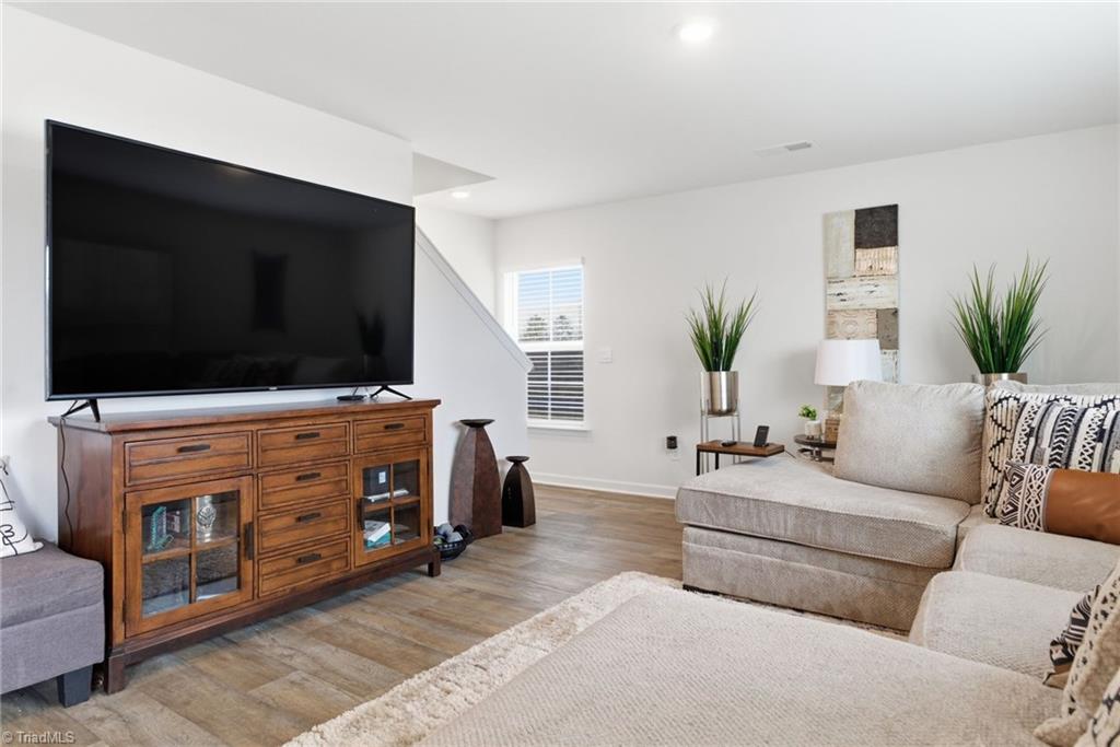 1702 Carter Daniel Drive Graham, NC 27253 - Photo 14 of 35 Living Room