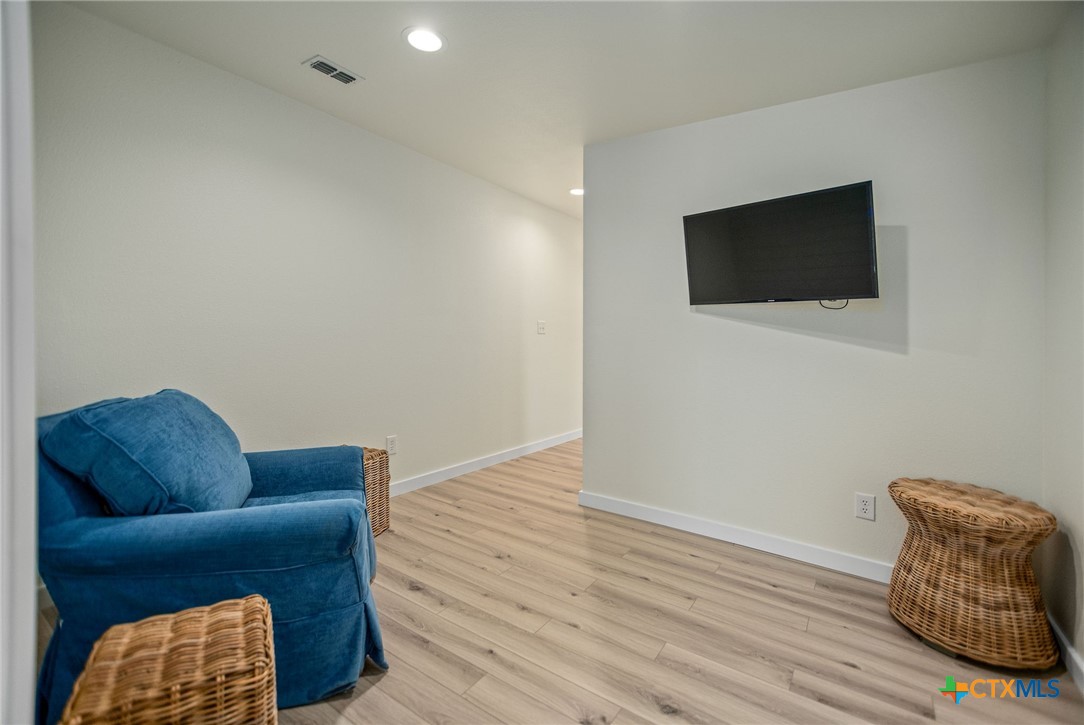253 Carrie Street Port O'Connor, TX 77982 - Photo 21 of 33 Sitting Area/Bonus Space