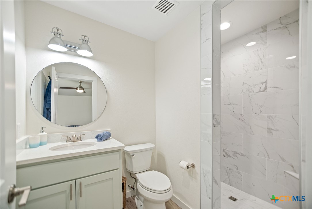 253 Carrie Street Port O'Connor, TX 77982 - Photo 26 of 33 En-Suite Bathroom