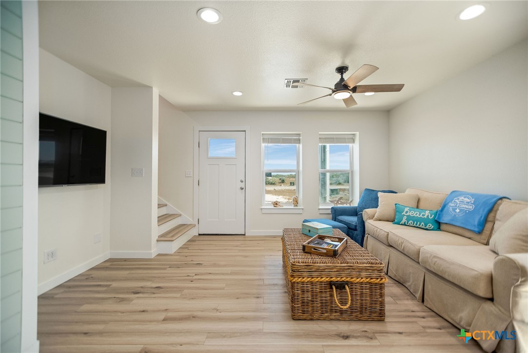 253 Carrie Street Port O'Connor, TX 77982 - Photo 3 of 33 Family Room