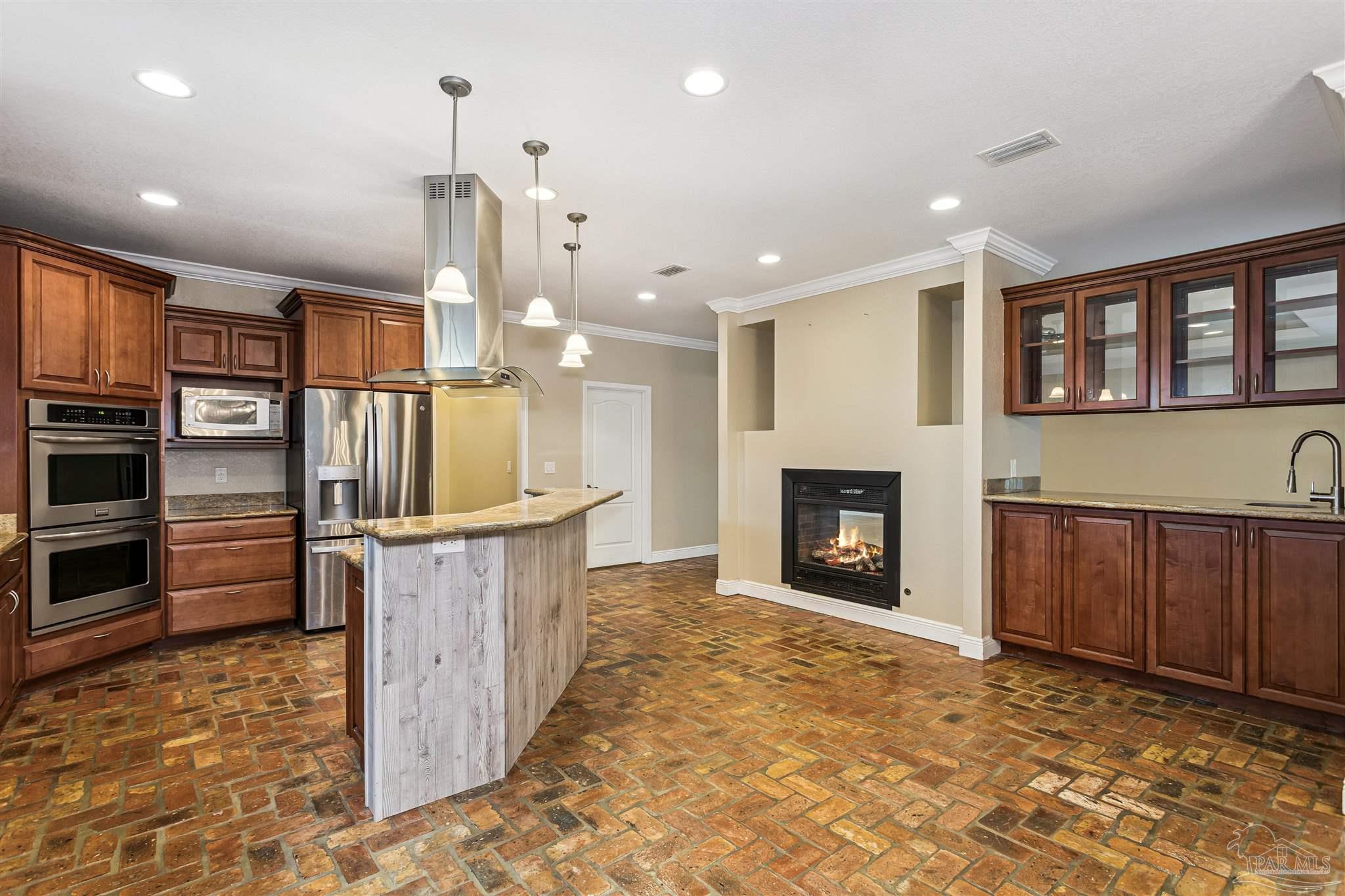 16340 Innerarity Point Road Pensacola, FL 32507 - Photo 8 of 25