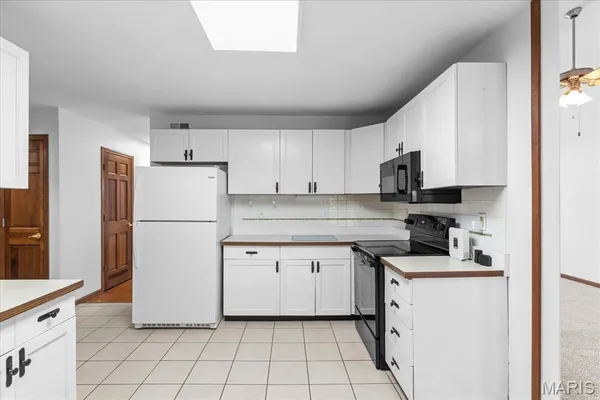 $320,000 | 624 Wildwood Lane, O'Fallon, IL 62269