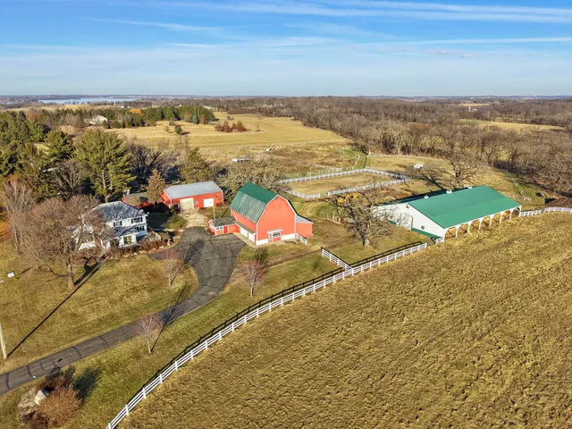 $1,275,000 | 4595 Mahoney Road, McFarland, WI 53558