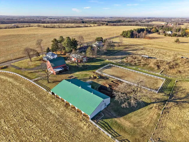 $1,275,000 | 4595 Mahoney Road, McFarland, WI 53558