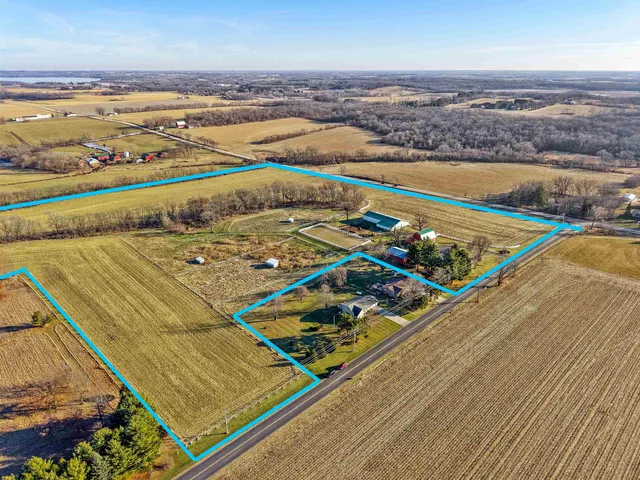 $1,275,000 | 4595 Mahoney Road, McFarland, WI 53558