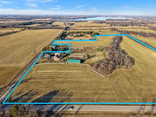 $1,275,000 | 4595 Mahoney Road, McFarland, WI 53558