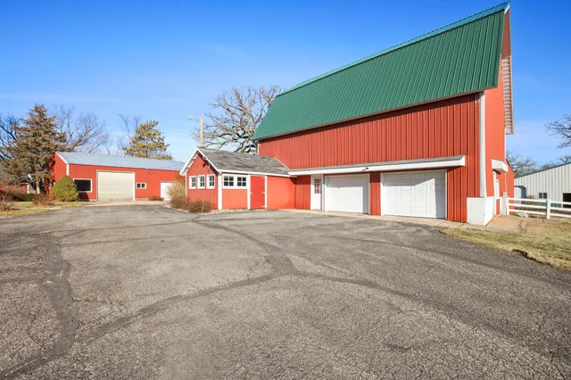 $1,275,000 | 4595 Mahoney Road, McFarland, WI 53558