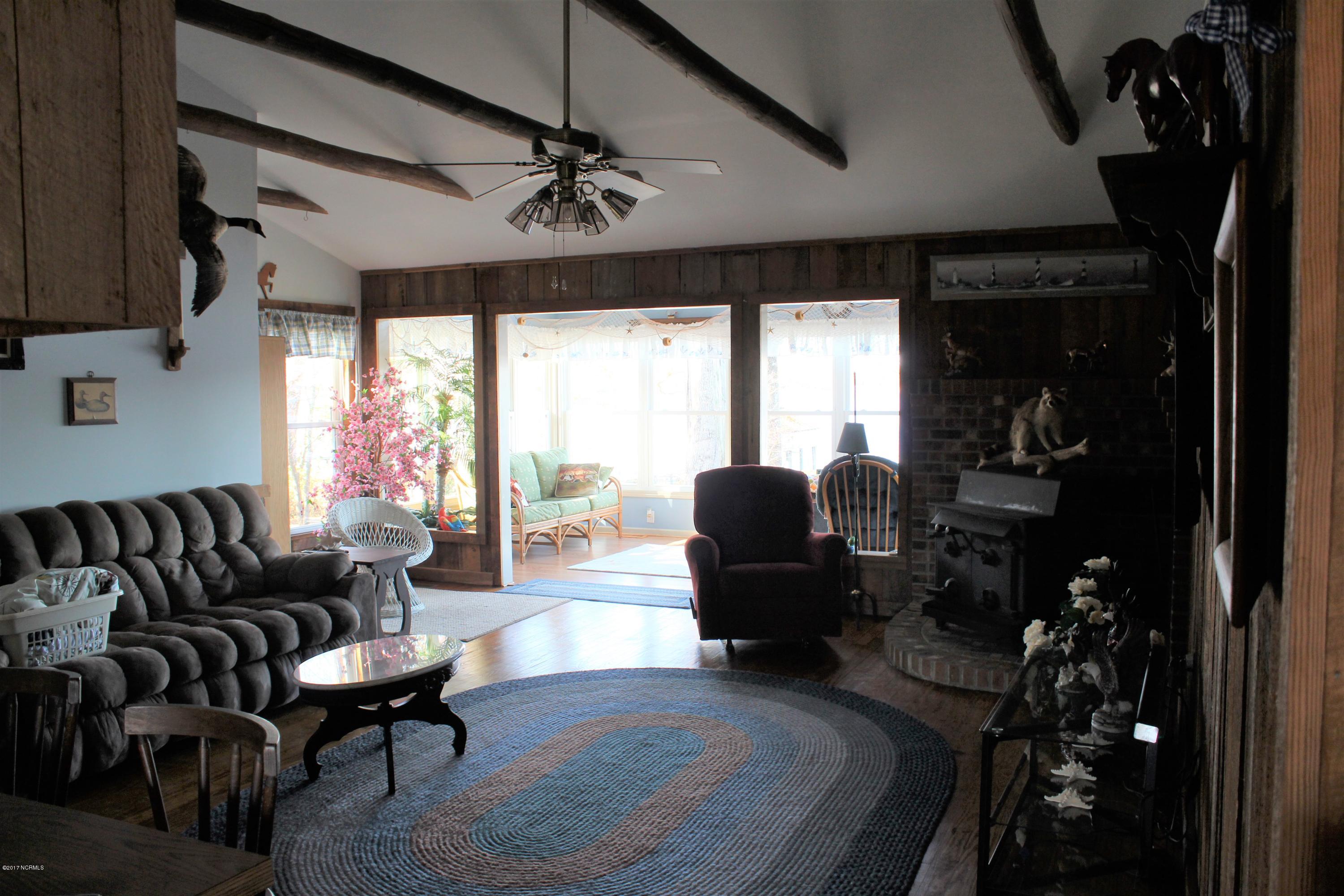 1123 Teachs Point Road Bath, NC 27808 - Photo 4 of 27 IMG_3650