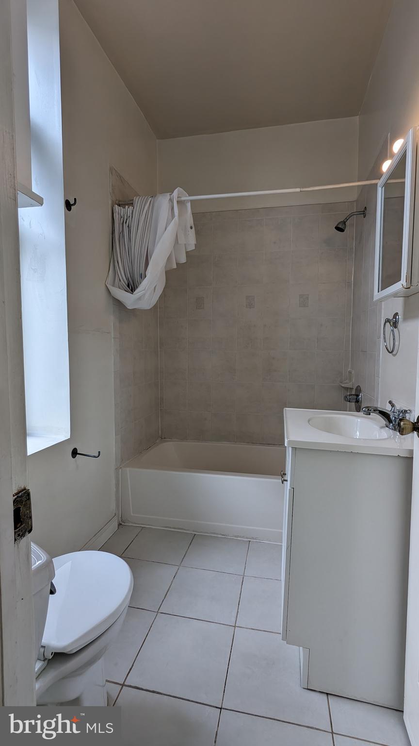 2362 North Front Street, Unit 2 Philadelphia, PA 19133 - Photo 8 of 8