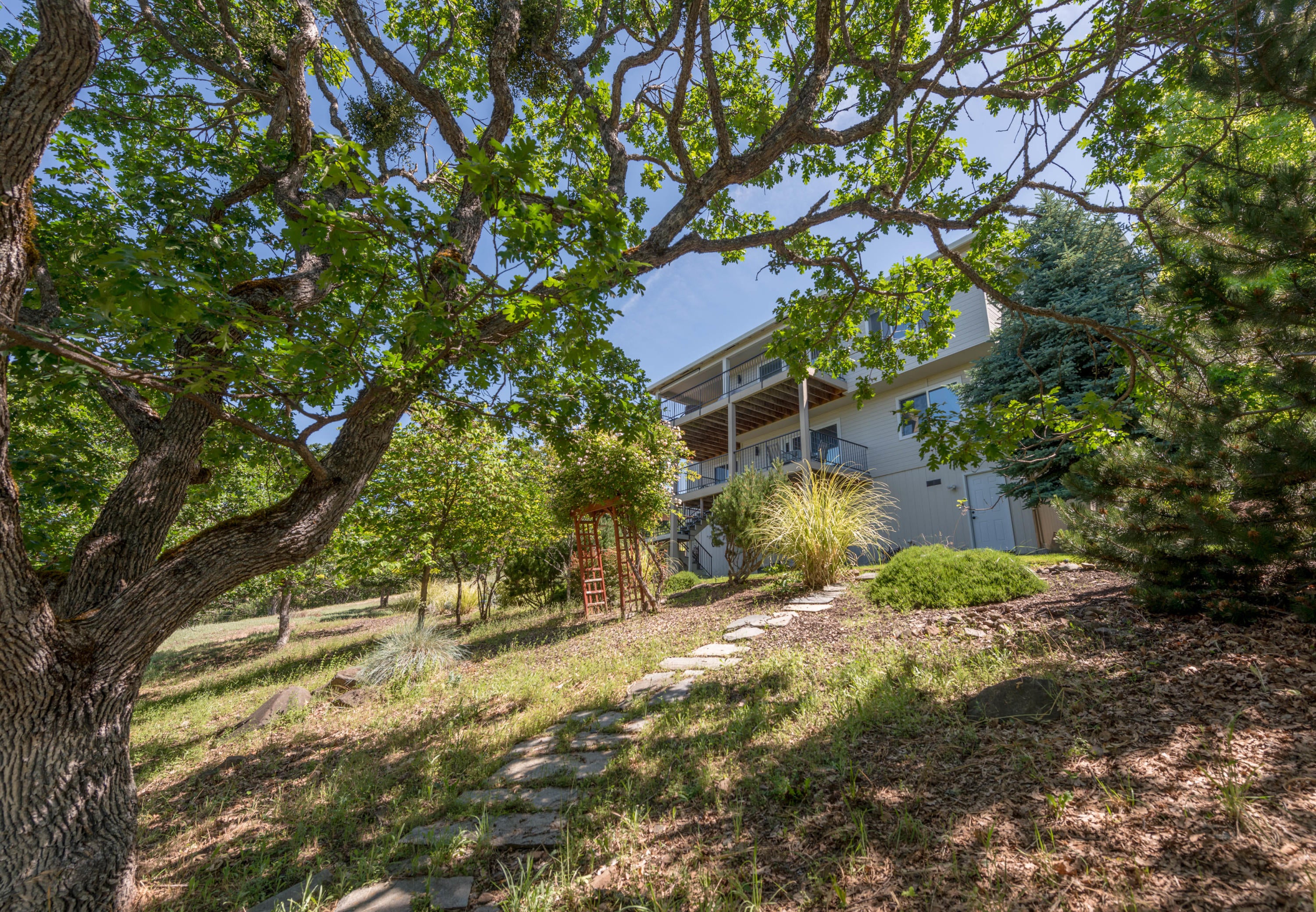 4497 Innsbruck Ridge Medford, OR 97504 - Photo 45 of 50 4497 Innsbruck Ridge Edit-34
