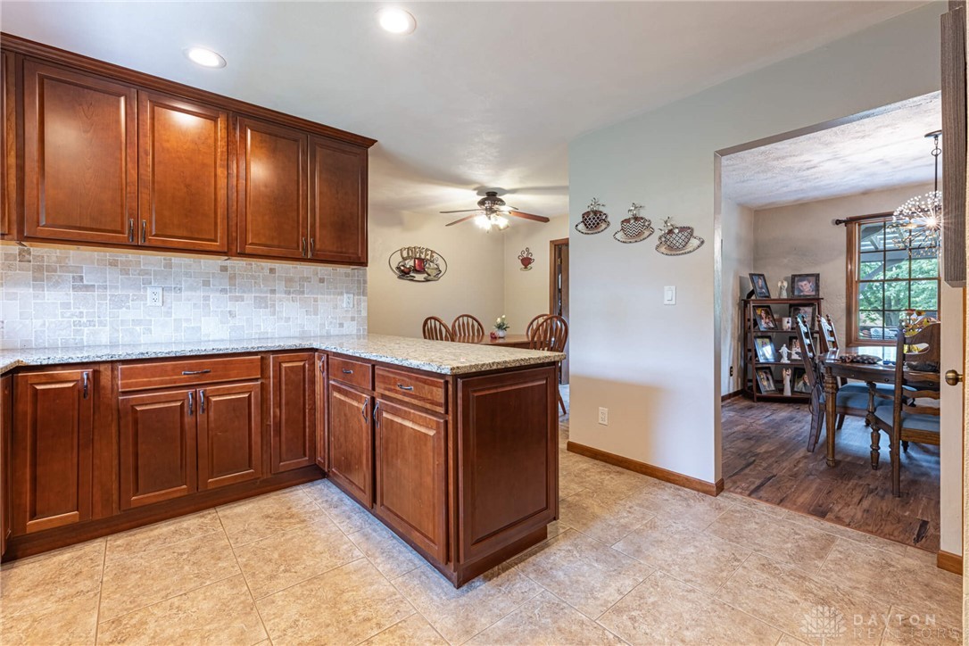 1062 Spring Valley-Alpha Road Xenia, OH 45385 - Photo 9 of 59 Gallery Image 9