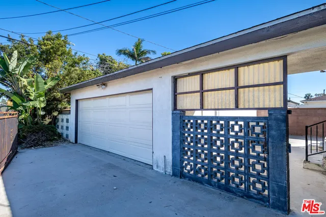 a backyard of a house