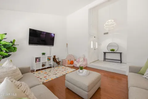 $1,475,000 | 1666 Berwick Place, Westlake Village, CA 91361