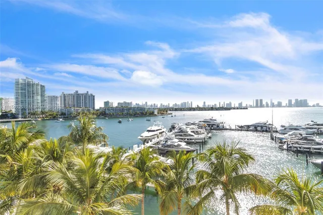 $885,000 | 1800 Sunset Harbour Drive, Unit 1003, Miami Beach, FL 33139