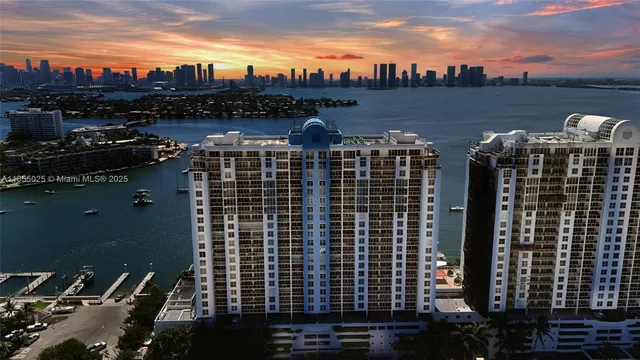 $885,000 | 1800 Sunset Harbour Drive, Unit 1003, Miami Beach, FL 33139