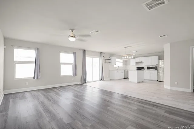 $1,850 | 3974 Key W Way, Converse, TX 78109