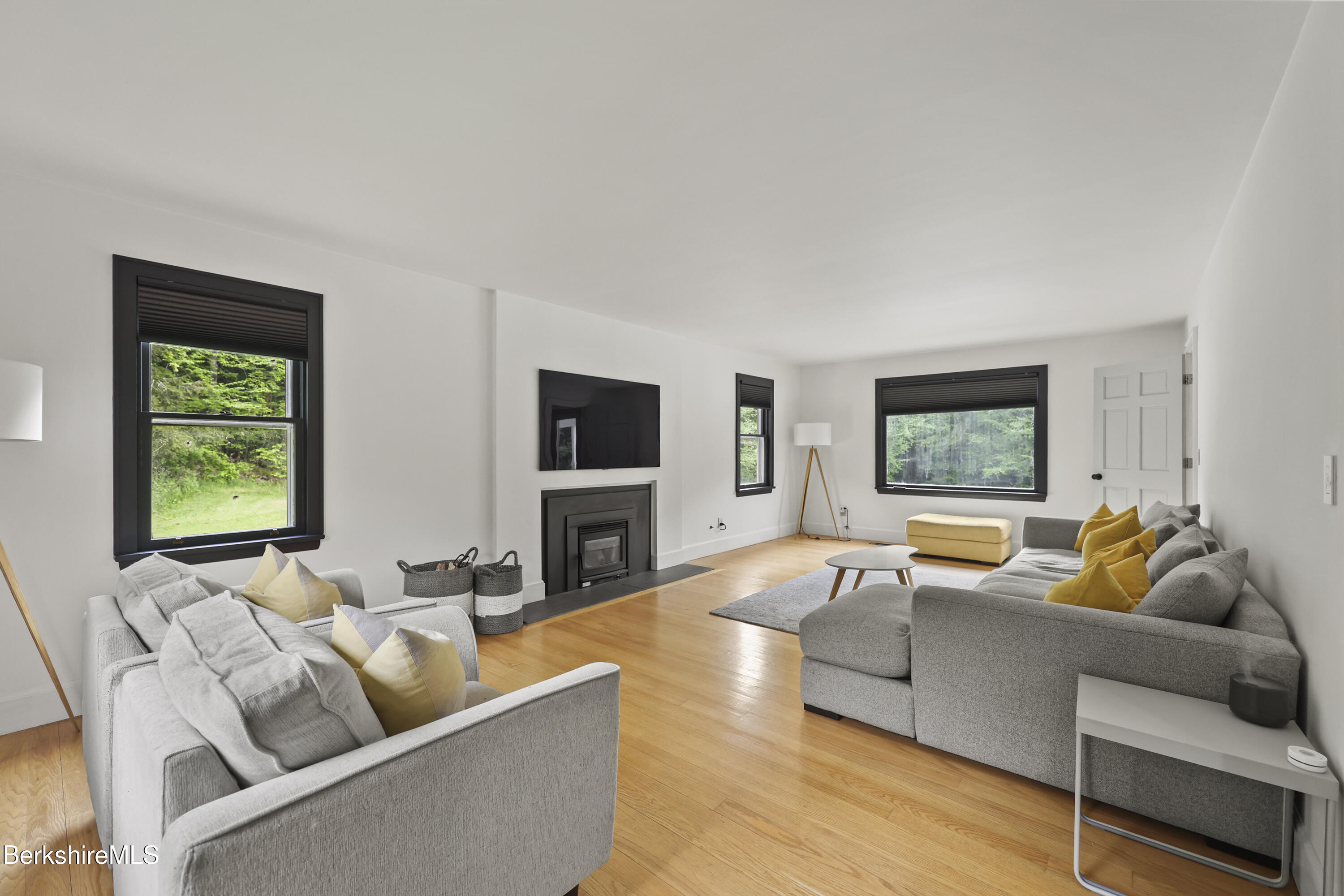 888 Hancock Road Williamstown, MA 01267 - Photo 11 of 78 55 Living Room