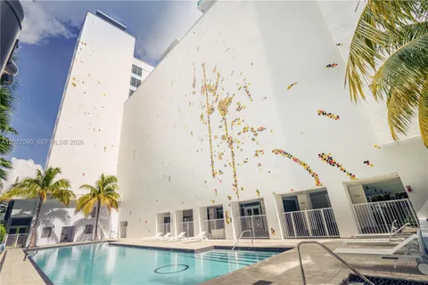 $2,686,000 | 230 Water Way, Miami Beach, FL 33141