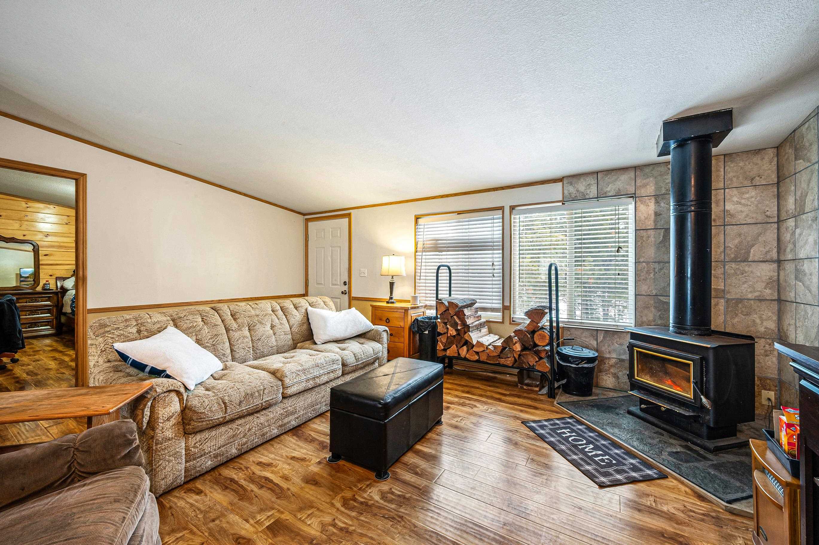 982 Mission Lake Road Kettle Falls, WA 99141 - Photo 4 of 46 Gallery Image 4
