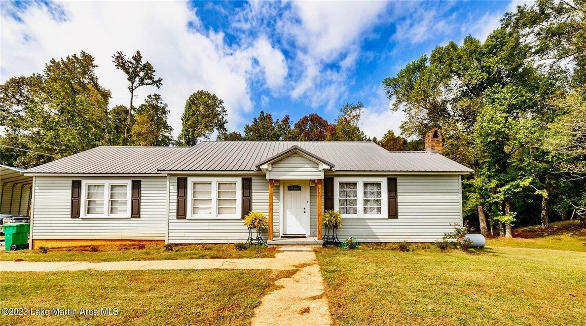1335 Gibson Road Dadeville, AL 36853 - Photo 1 of 41 Gallery Image 1