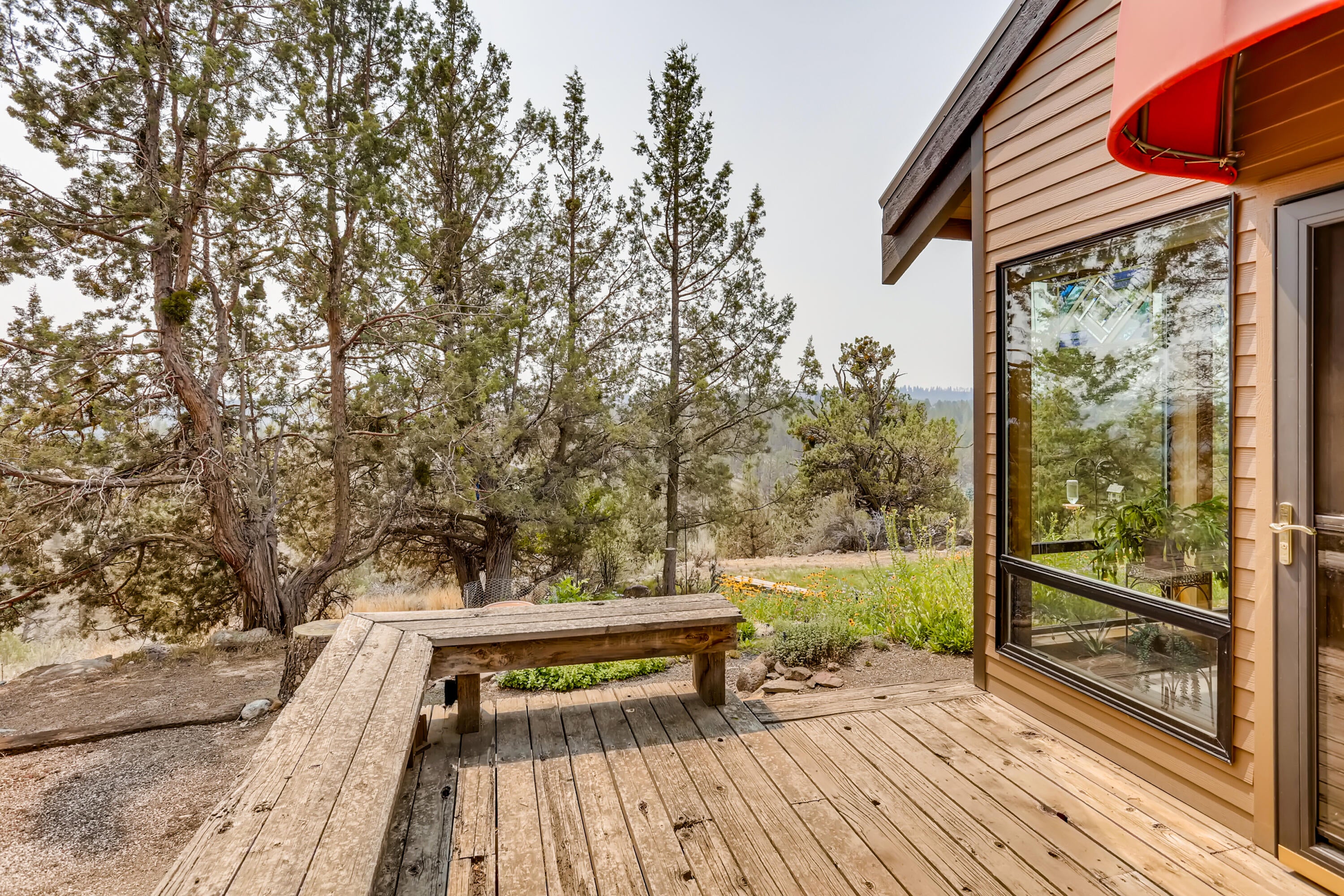 19695 Ridgewood Drive Bend, OR 97703 - Photo 19 of 21 Built-in benches offer scenic viewing in a natural setting.
