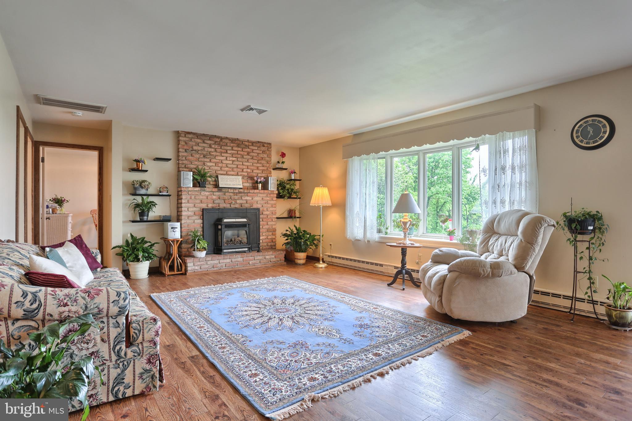 151 Koser Road Elizabethtown, PA 17022 - Photo 18 of 49