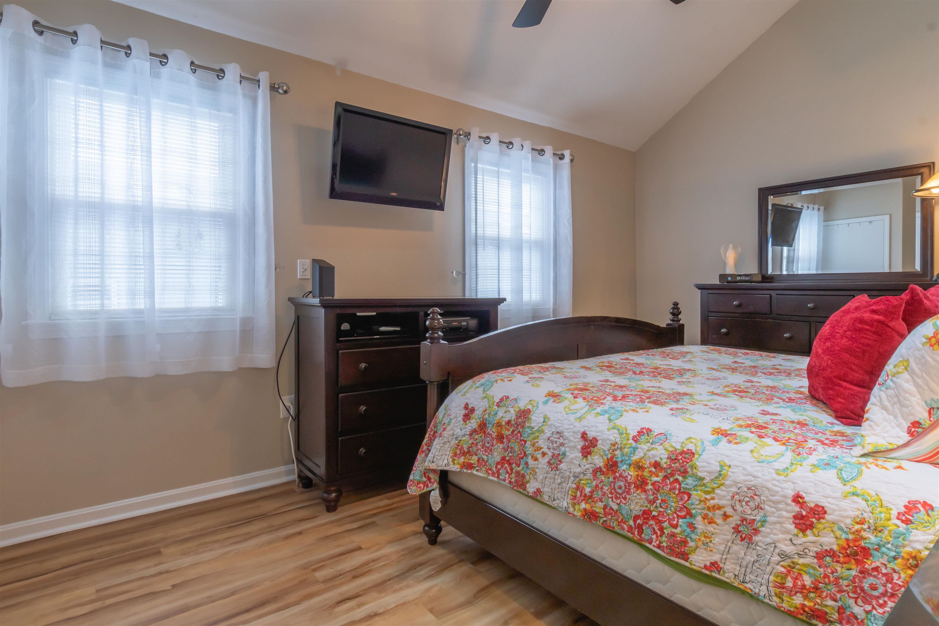 54 Bluestone Drive Nashua, NH 03060 - Photo 3 of 16