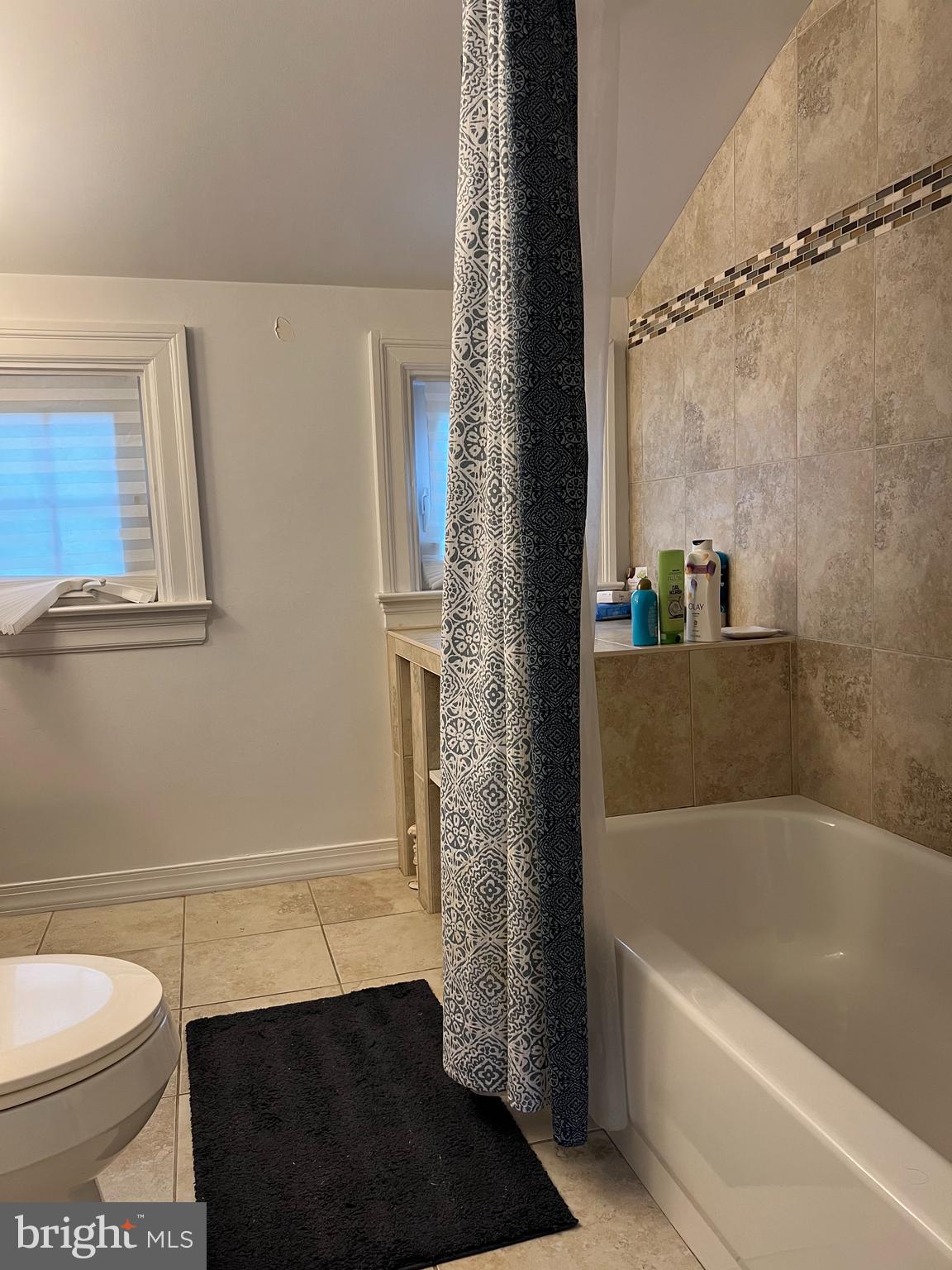 26 Rolling Road Wynnewood, PA 19096 - Photo 16 of 18 Additional full bathroom