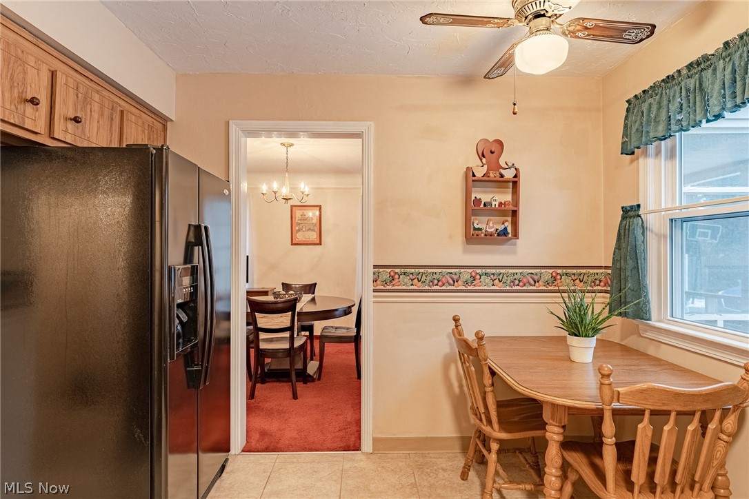 1035 Argonne Road Cleveland, OH 44121 - Photo 12 of 28