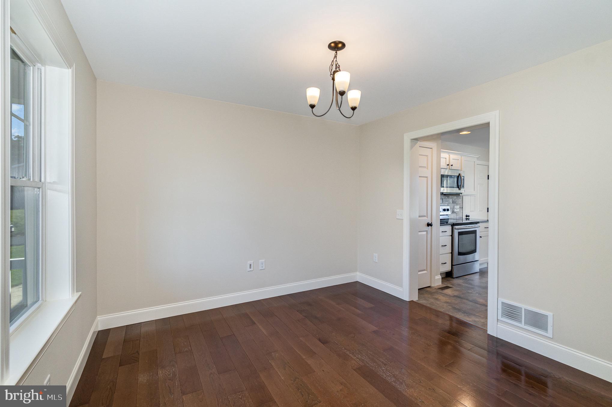 107 Old Mill Road Shermans Dale, PA 17090 - Photo 15 of 46 Dining area