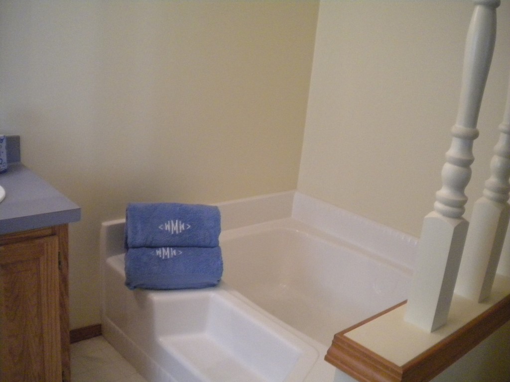 19 Meeting House Road Taunton, MA 02780 - Photo 13 of 14 Gallery Image 13