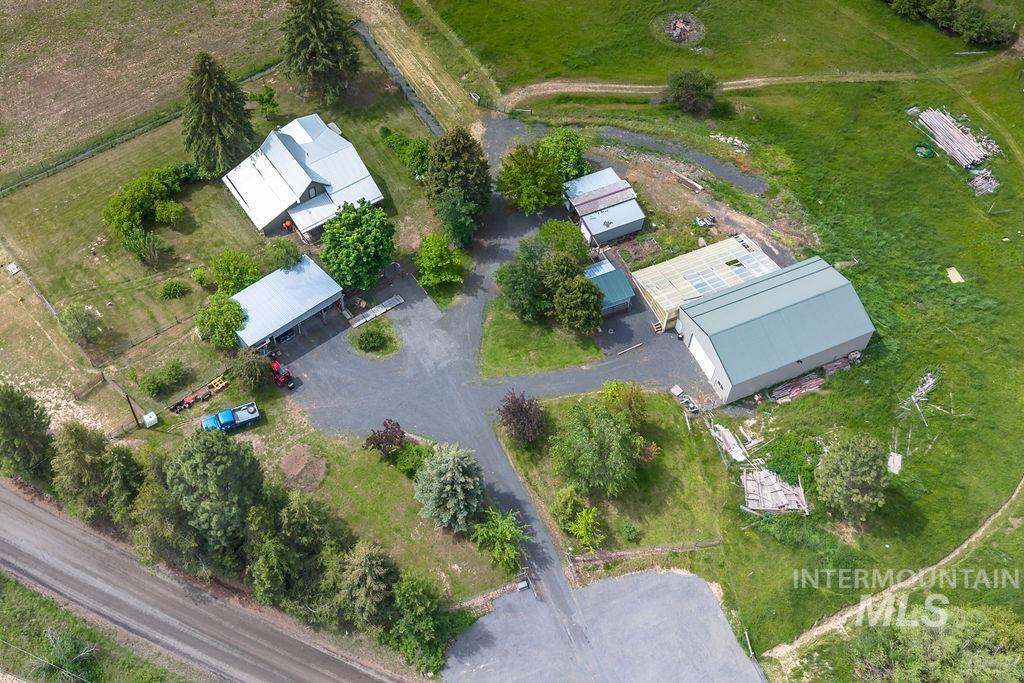 1035 Davis Road Viola, ID 83872 - Photo 22 of 31
