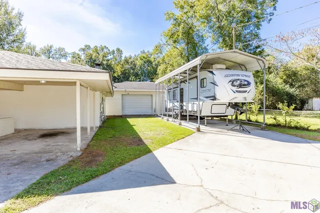 $299,900 | 4123 Choctaw Road, Brusly, LA 70719