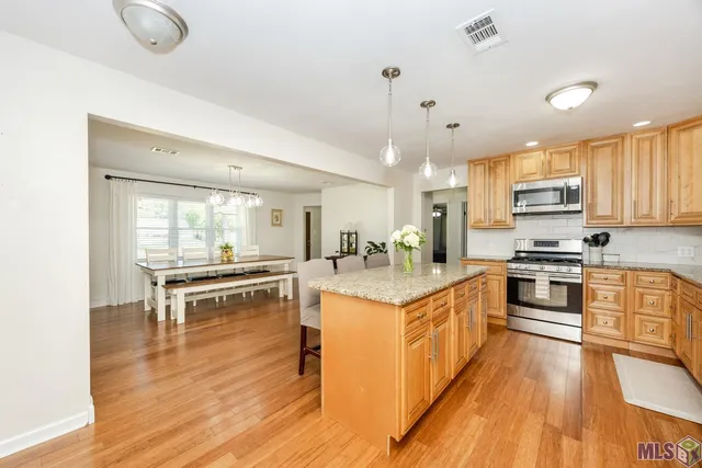 $299,900 | 4123 Choctaw Road, Brusly, LA 70719