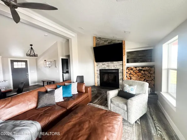 $699,489 | 963 Stump Creek Road, Auburn, WY 83111